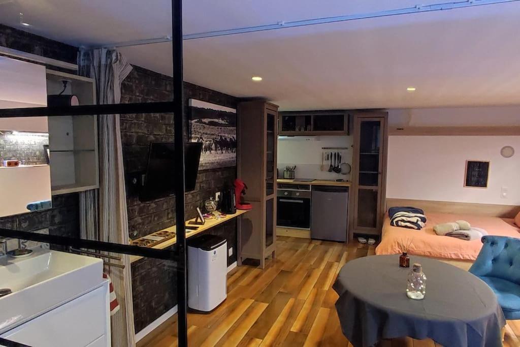 Studio Paisible Et Balneo Vezin-le-Coquet Exterior photo